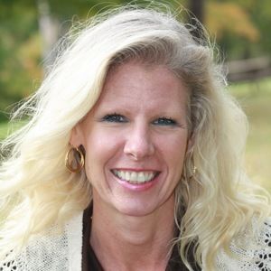 Meet your Posher, Dana